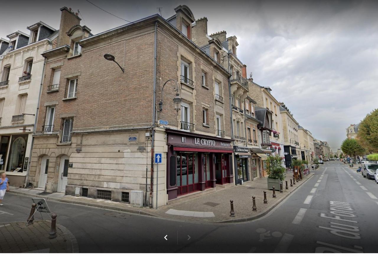 Suite Du Crypto - Vue Imprenable Sur La Place Du Forum แร็งส์ ภายนอก รูปภาพ